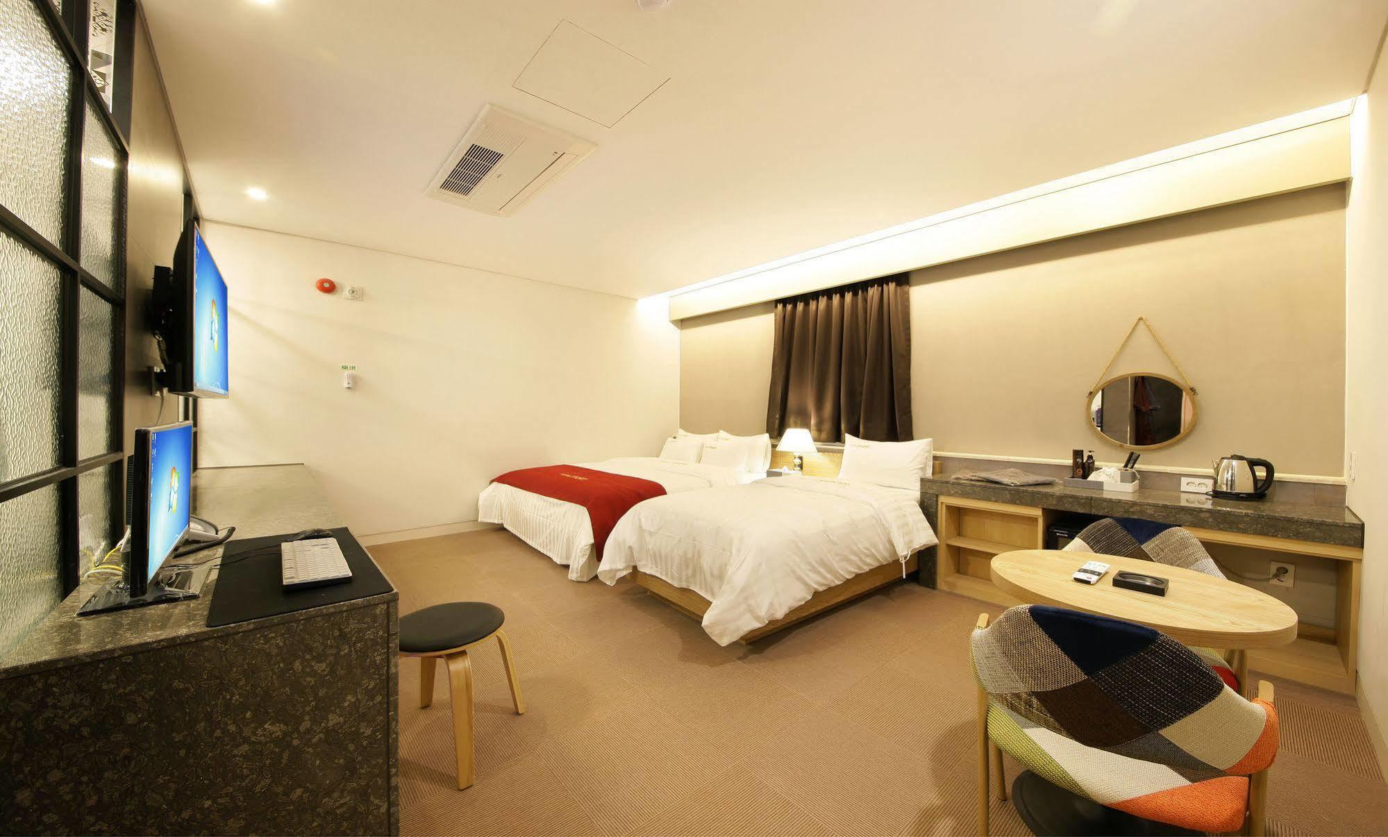 Jeonju Story Motel ภายนอก รูปภาพ